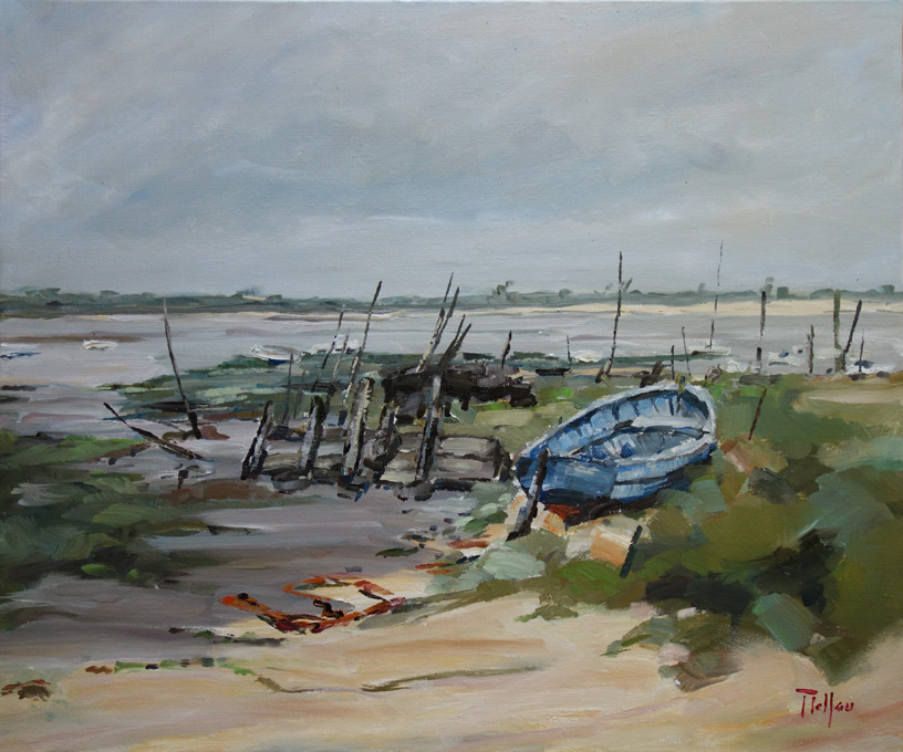 La barque bleue échouée